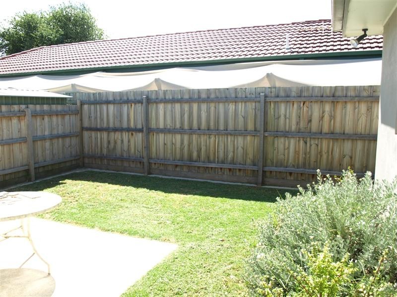 1/29 Birkenhead Drive, Kilsyth VIC 3137