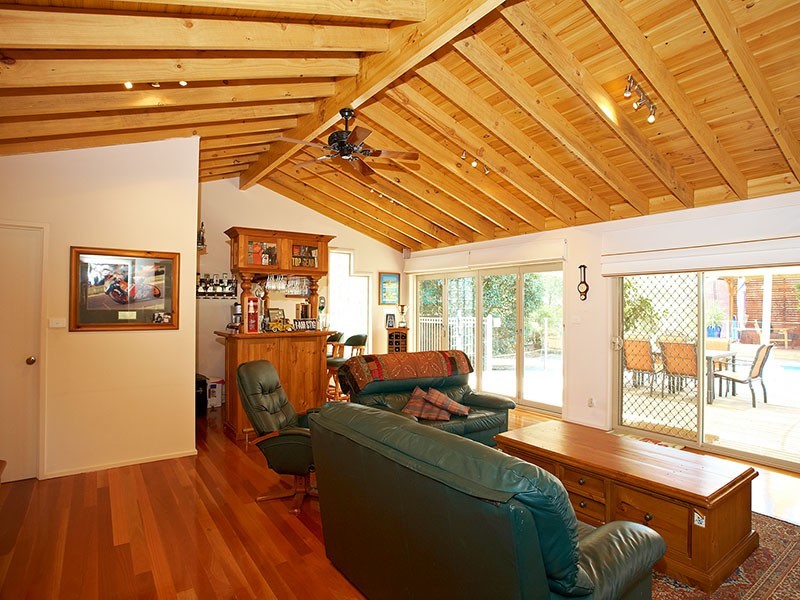 49 Waterview Court, Croydon Hills VIC 3136