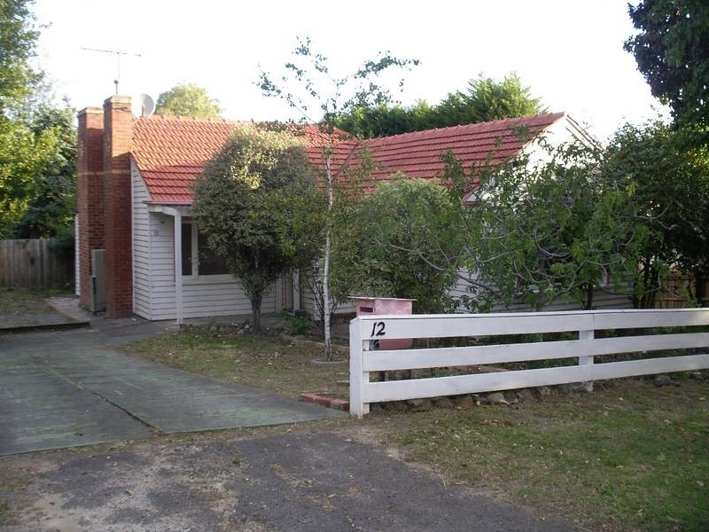 12 Shasta Avenue, Ringwood East VIC 3135