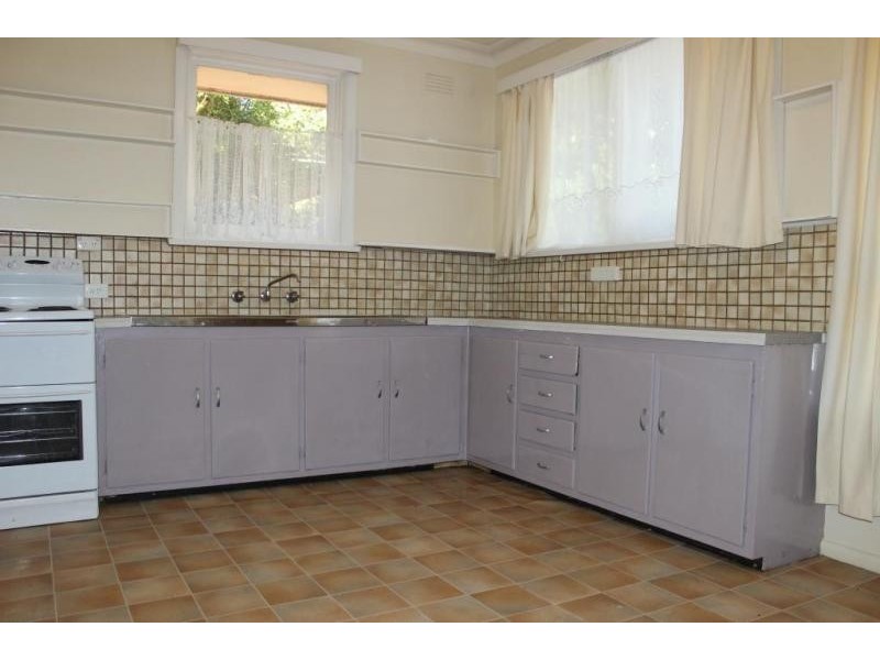 1/10 Oban Road, Ringwood VIC 3134