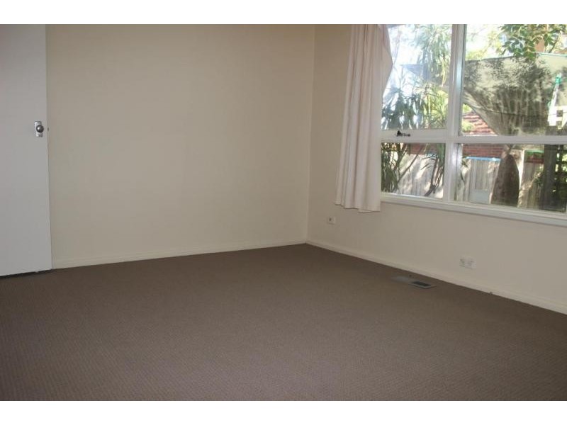 1/10 Oban Road, Ringwood VIC 3134