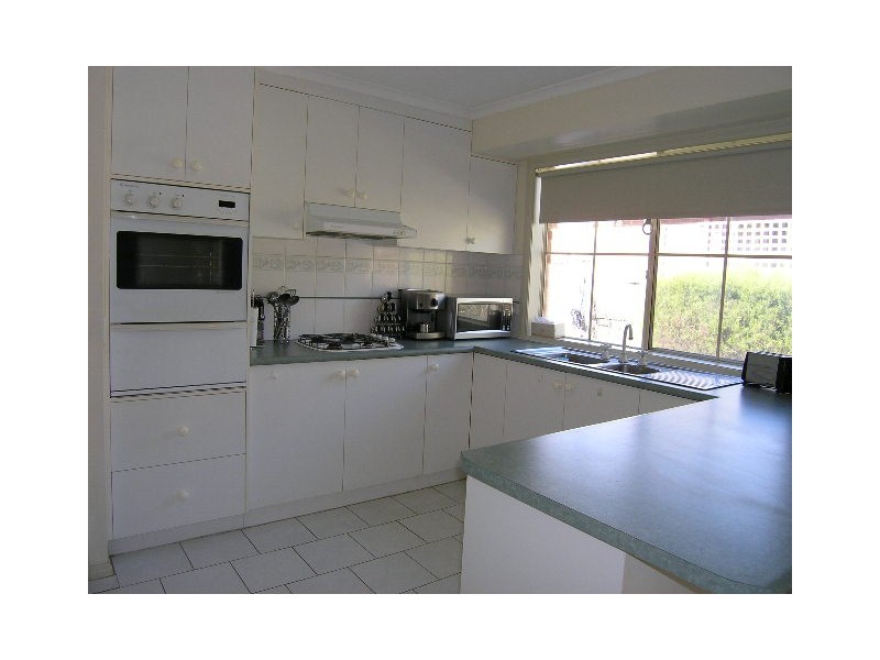 3/18 Karingal Street, Croydon North VIC 3136