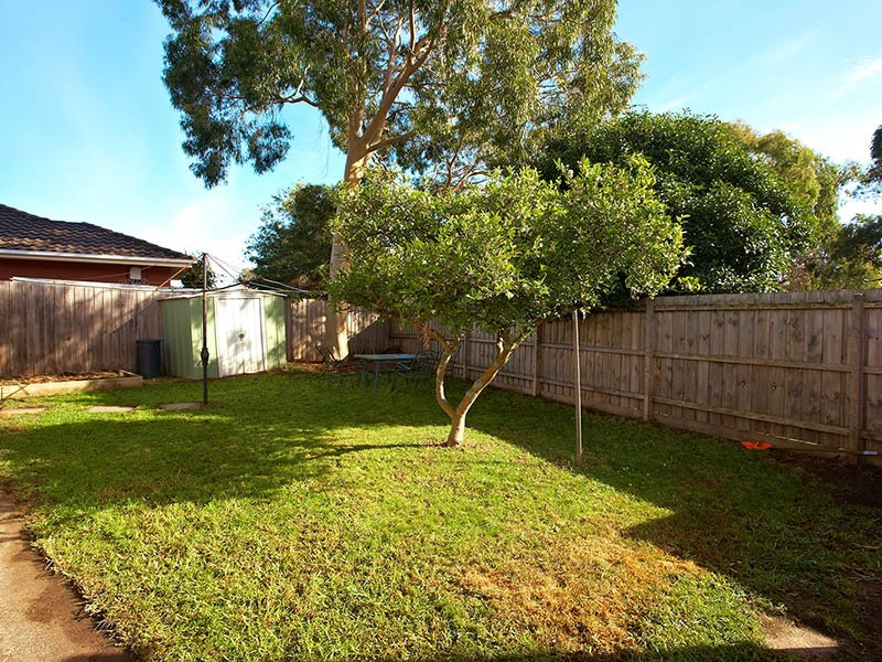 16 Sherwood Avenue, Ringwood East VIC 3135