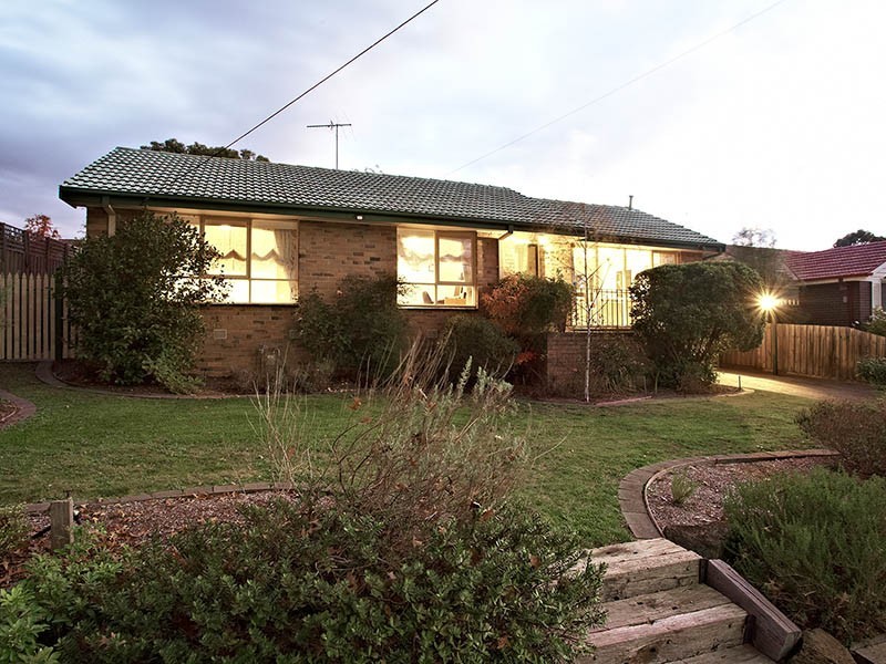 59 Lockhart Road, Ringwood North VIC 3134