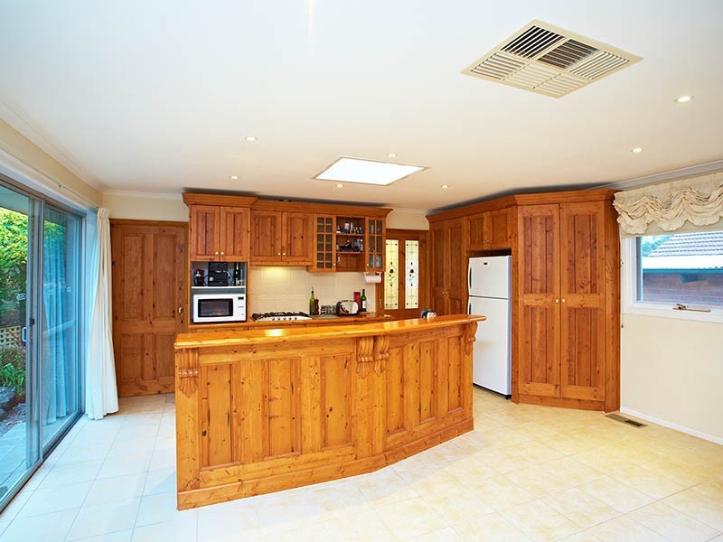 59 Lockhart Road, Ringwood North VIC 3134