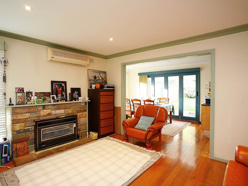 23 Smithdene Avenue, Ringwood East VIC 3135