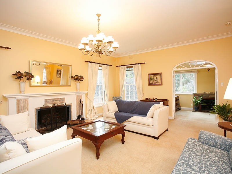 18 Vista Avenue, Ringwood East VIC 3135