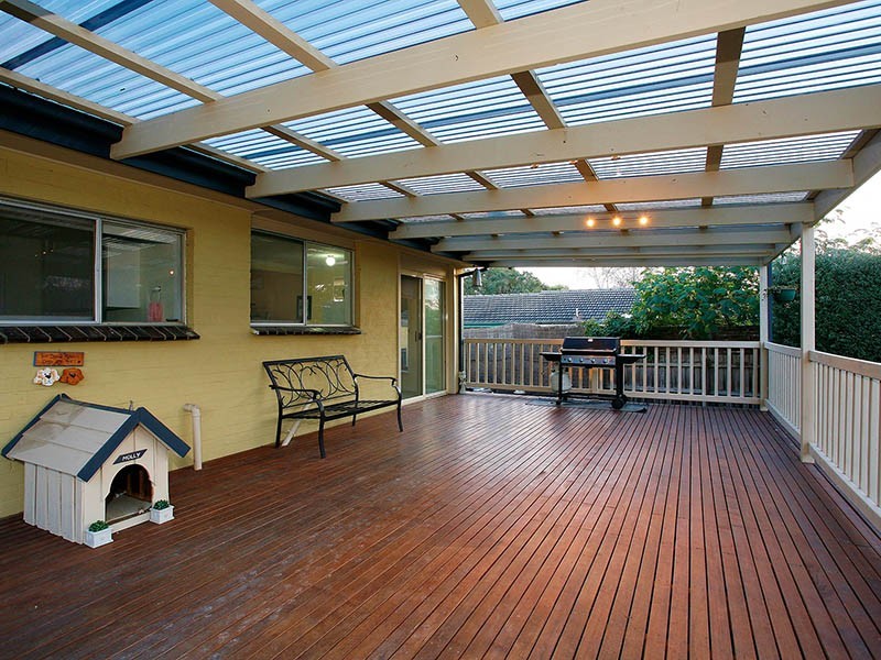 11 Seares Drive, Ringwood East VIC 3135