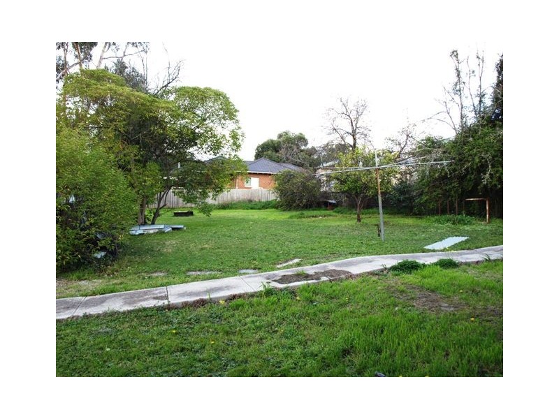 4 Allendale Road, Croydon VIC 3136