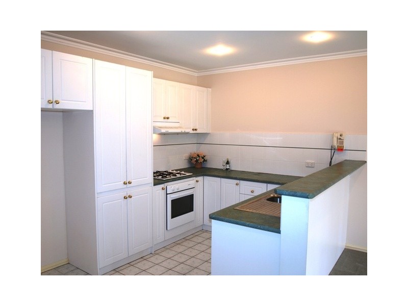 4/73 Carween Avenue, Mitcham VIC 3132