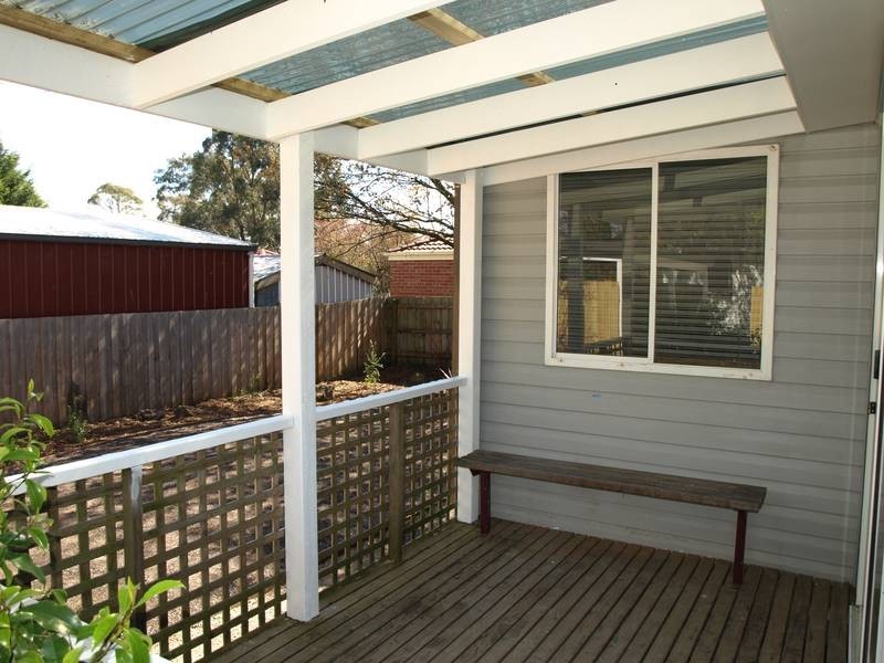 2/23 Urana Street, Kilsyth VIC 3137