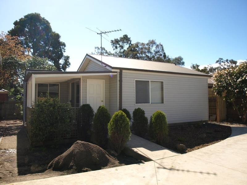 2/23 Urana Street, Kilsyth VIC 3137