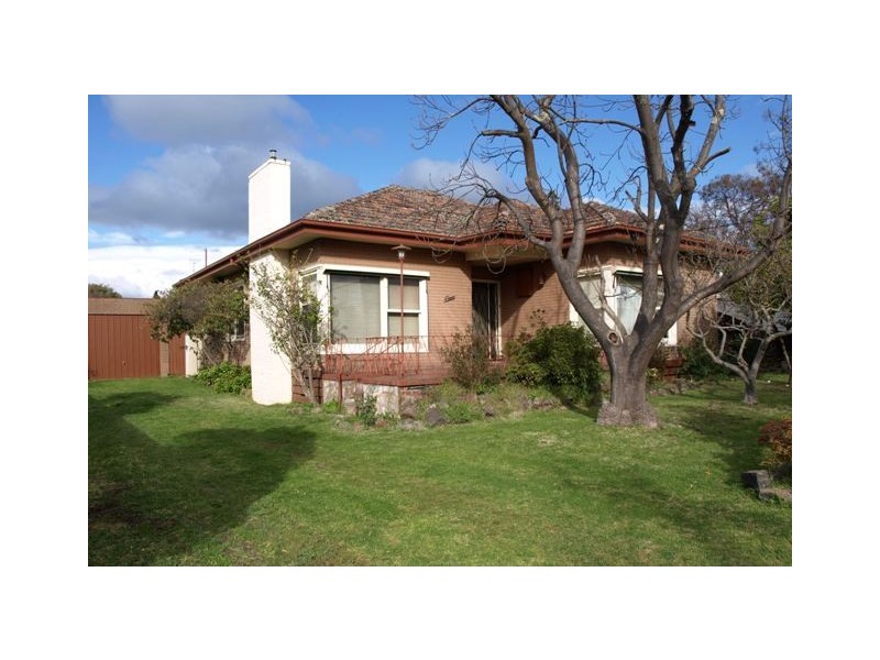 1 Simla Street, Mitcham VIC 3132