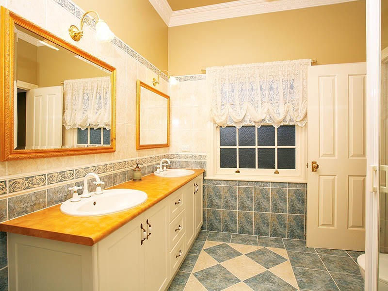 8-12 Cass Avenue, Croydon VIC 3136