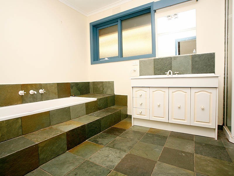 23 Smithdene Avenue, Ringwood East VIC 3135