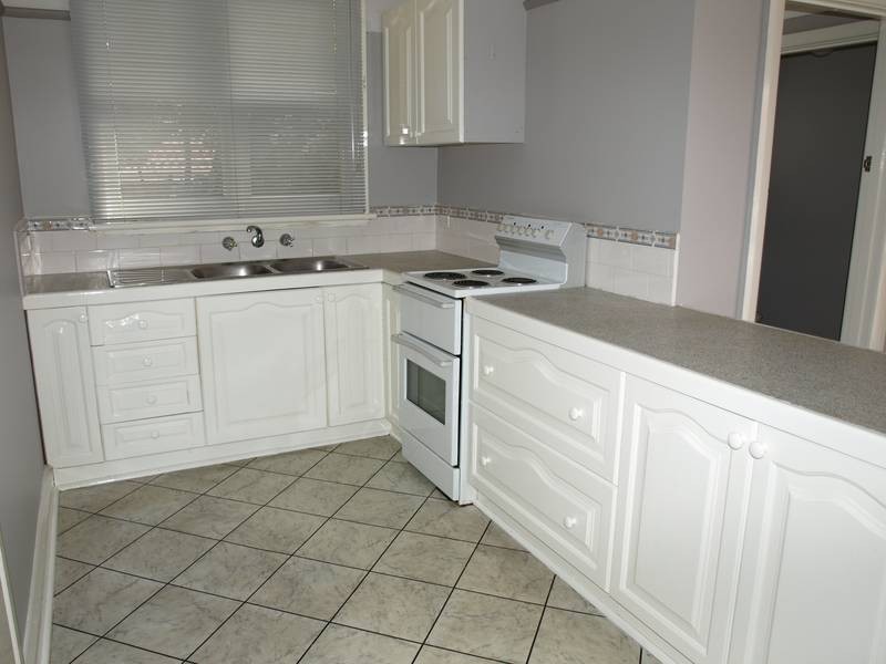 18 Sherbrook Ave, Ringwood VIC 3134