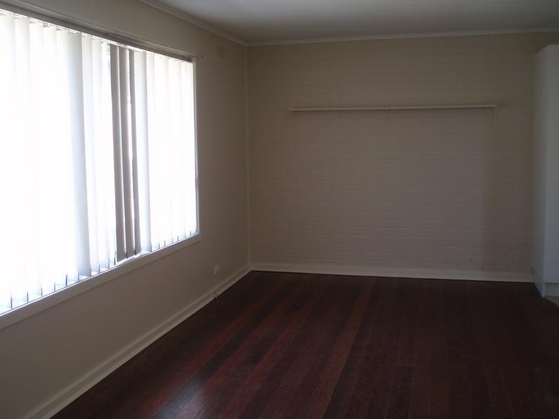 2/13 Russet Road, Ringwood East VIC 3135