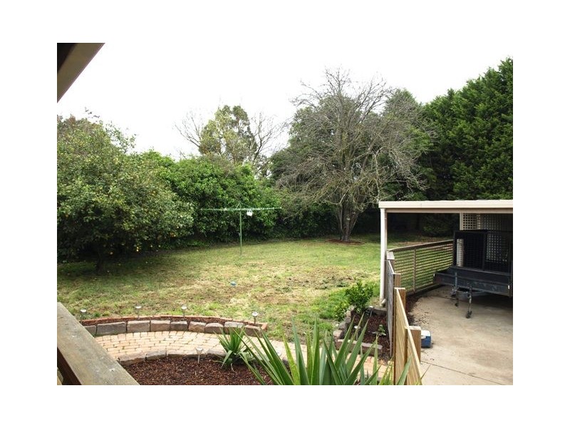 49 Blazey Road, Croydon South VIC 3136