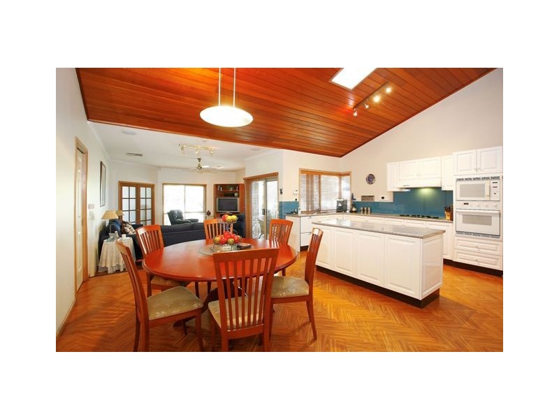 5 Heather Court, Ringwood North VIC 3134