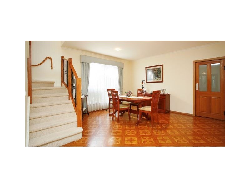 5 Heather Court, Ringwood North VIC 3134