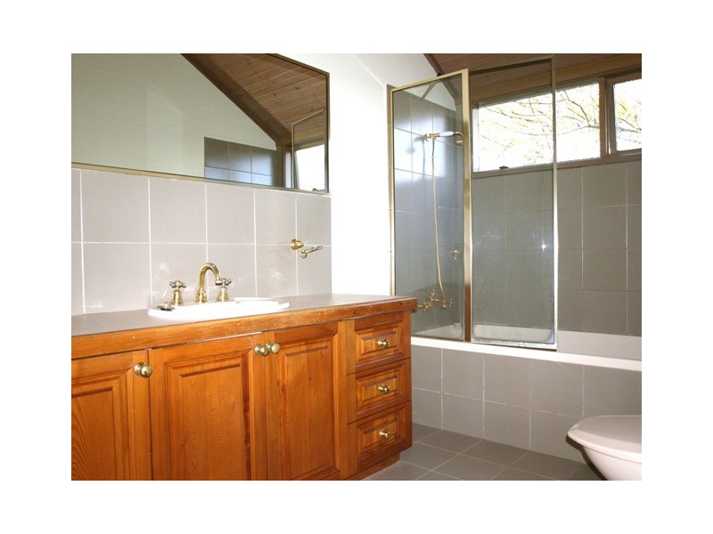 2/47 Mt Dandenong Road, Ringwood East VIC 3135