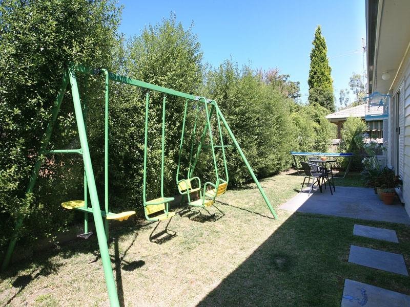 2/5 Neville Street, Ringwood VIC 3134