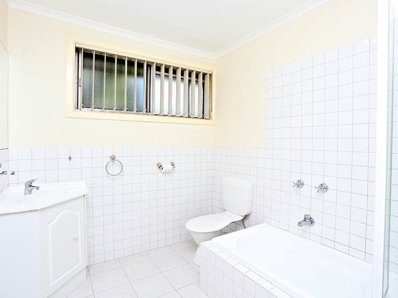 2/30 Morcom Avenue, Ringwood East VIC 3135