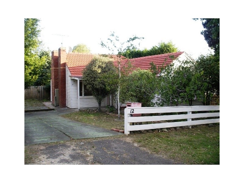 12 Shasta Avenue, Ringwood East VIC 3135