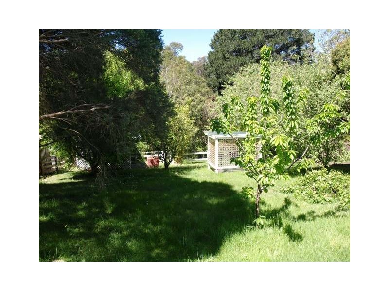 23 Timberline Road, Launching Place VIC 3139