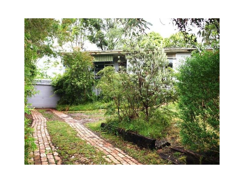 27 Lucille Avenue, Croydon South VIC 3136