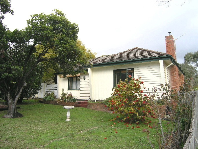 9 Diana Street, Croydon VIC 3136