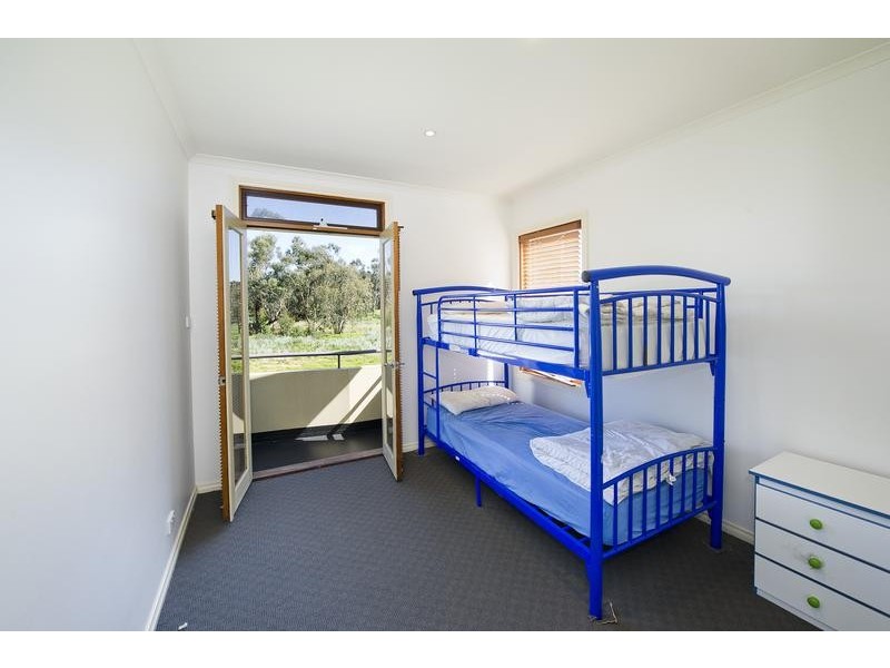 2/80 Diane Crescent, Croydon VIC 3136