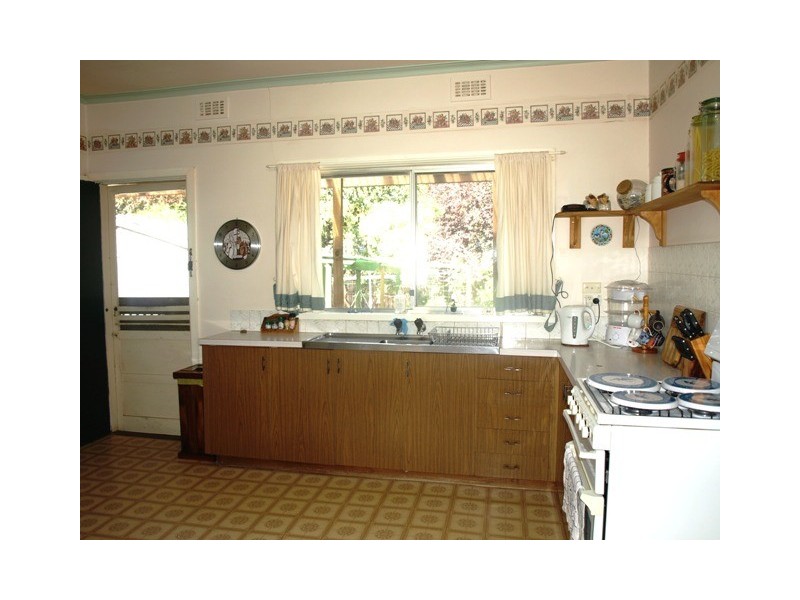 11 Maggs Street, Croydon VIC 3136