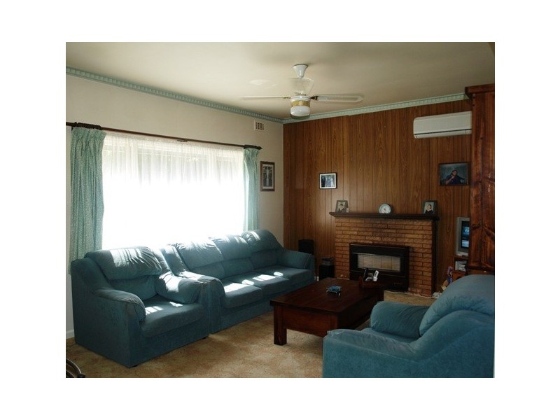 11 Maggs Street, Croydon VIC 3136