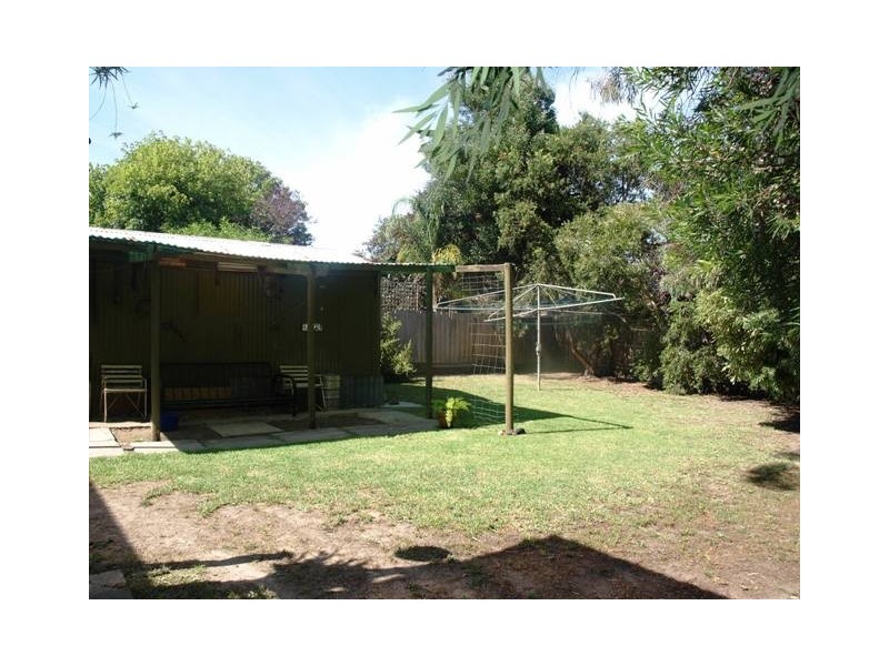 11 Maggs Street, Croydon VIC 3136