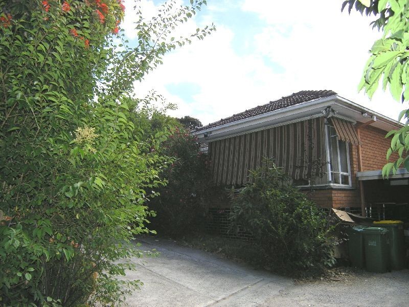 33 Hawthory Road, Kilsyth VIC 3137