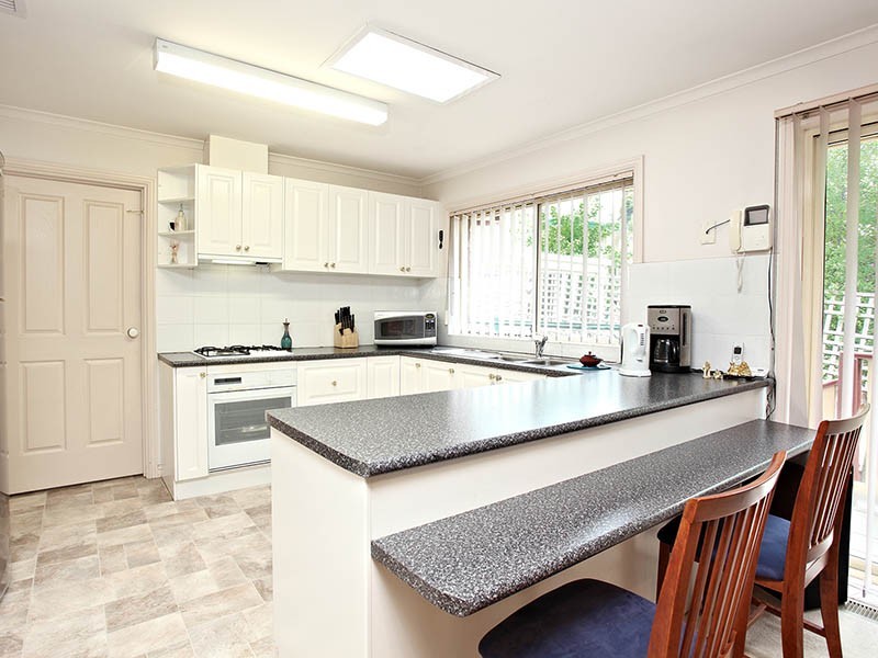 2/100 Canterbury Road, Heathmont VIC 3135