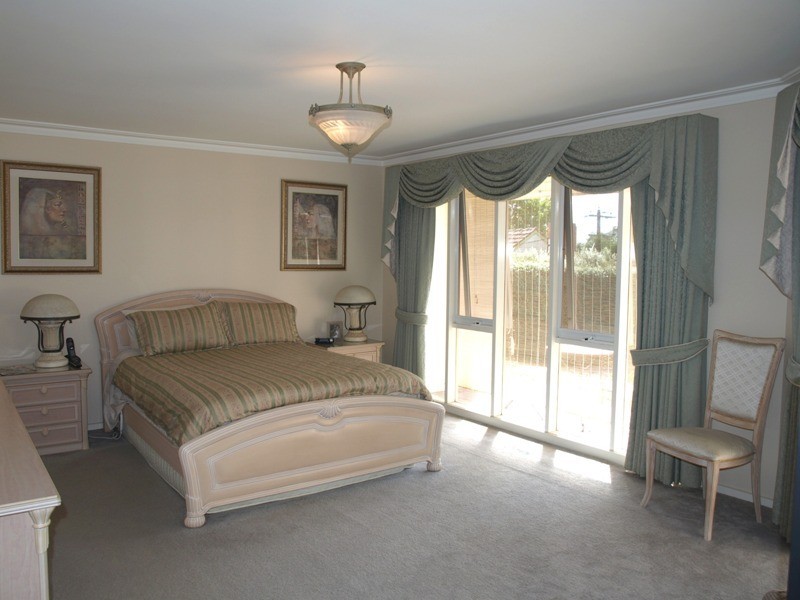 25 Bemboka Road, Warranwood VIC 3134