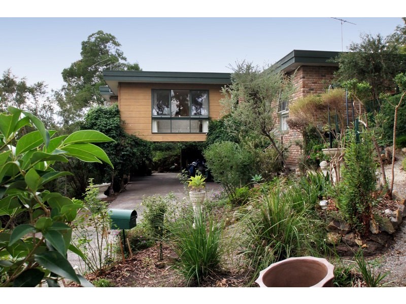1 Rustic Drive, Boronia VIC 3155