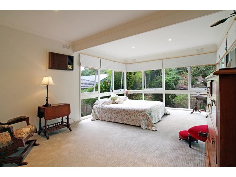 1 Rustic Drive, Boronia VIC 3155