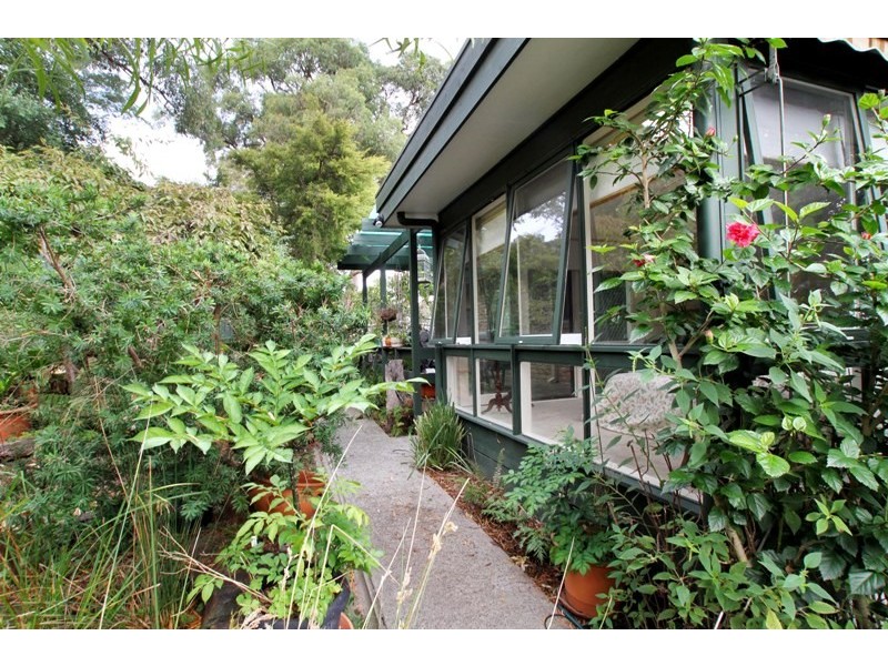 1 Rustic Drive, Boronia VIC 3155