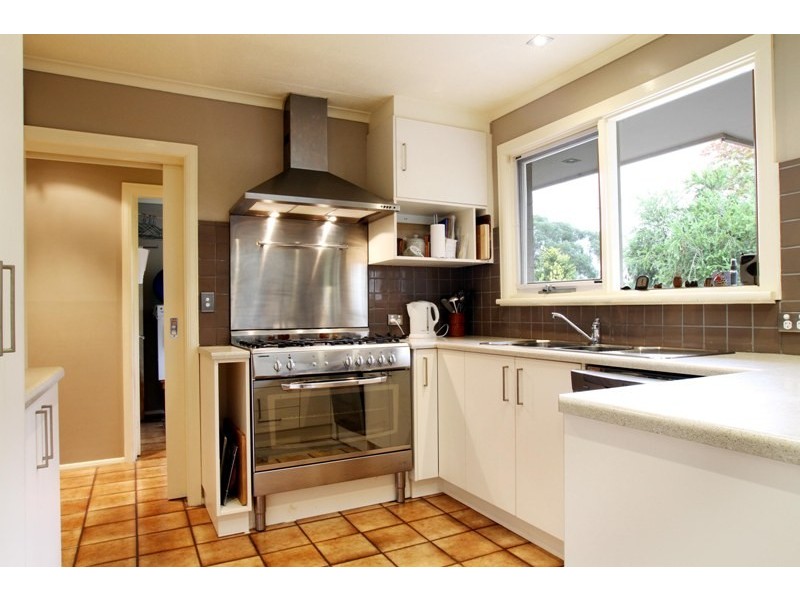 2 Moss Court, Croydon North VIC 3136