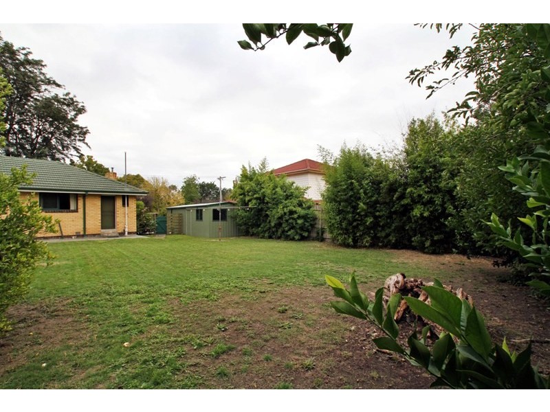 16 Teak Avenue, Ringwood East VIC 3135