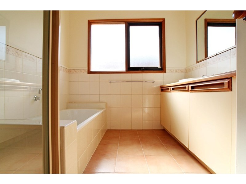 2/63 Dublin Road, Ringwood East VIC 3135