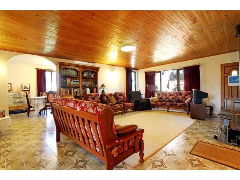 732 Warburton Highway, Seville VIC 3139