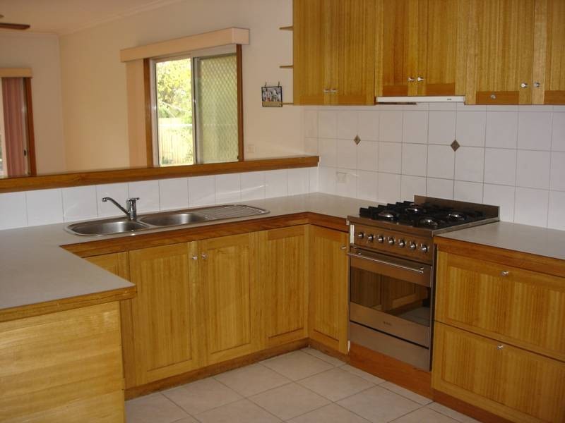 23 Selkirk Avenue, Wantirna VIC 3152