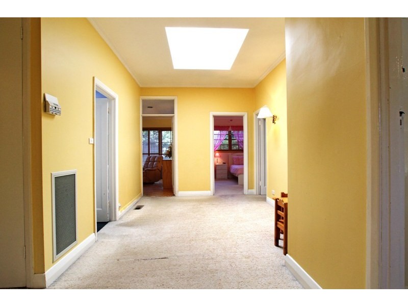 5 Morgan Avenue, Croydon VIC 3136