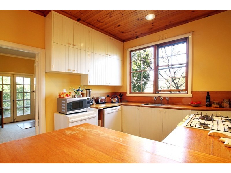 5 Morgan Avenue, Croydon VIC 3136