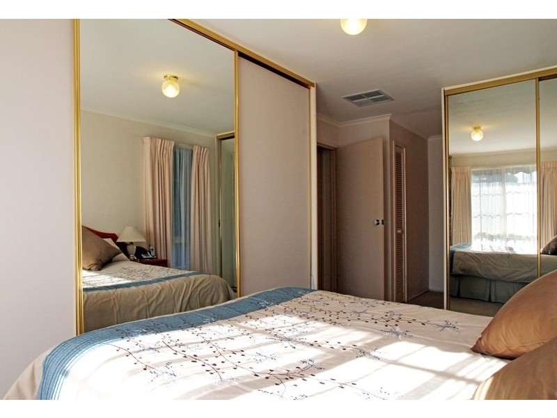 10 Middlebrook Drive, Ringwood North VIC 3134