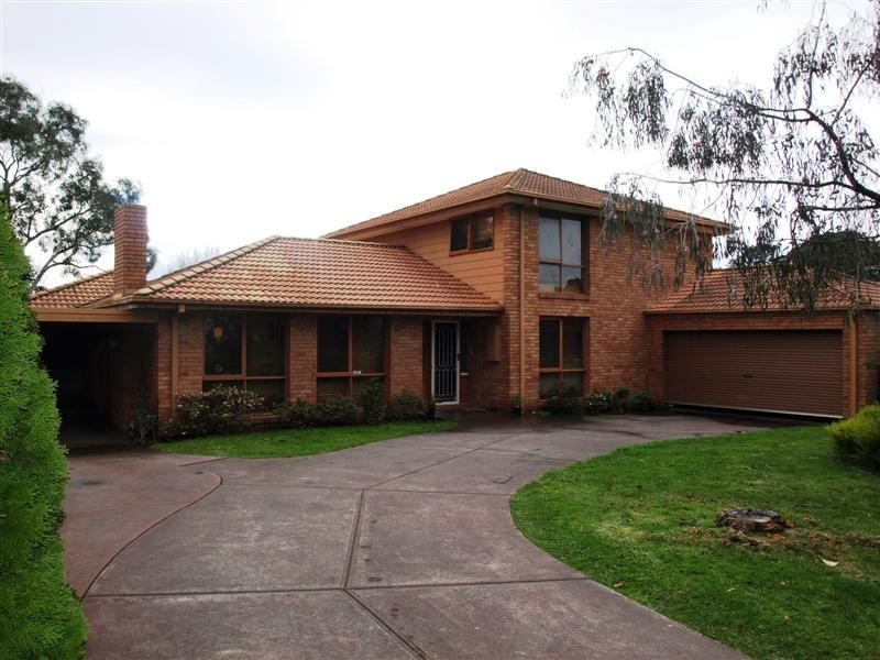 9 Camberley Rise, Ringwood North VIC 3134